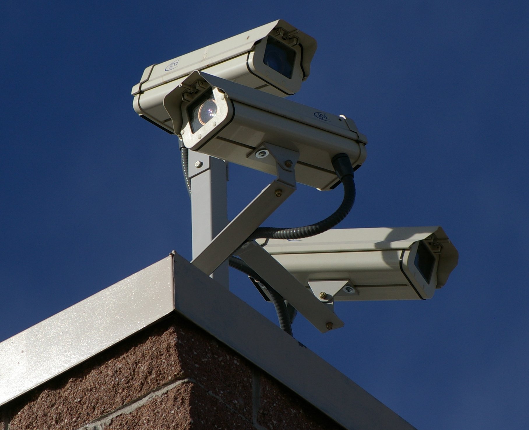 Surveillance_cameras